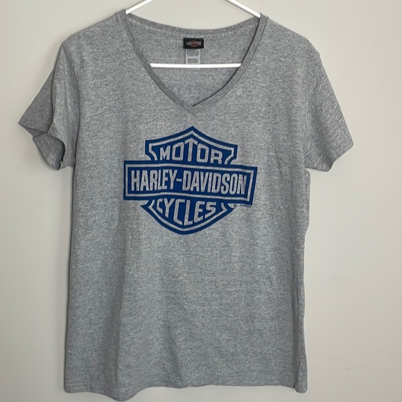 Harley-Davidson women V-neck Gray tee with Blue Graphic- size Large - Picture 1 of 9